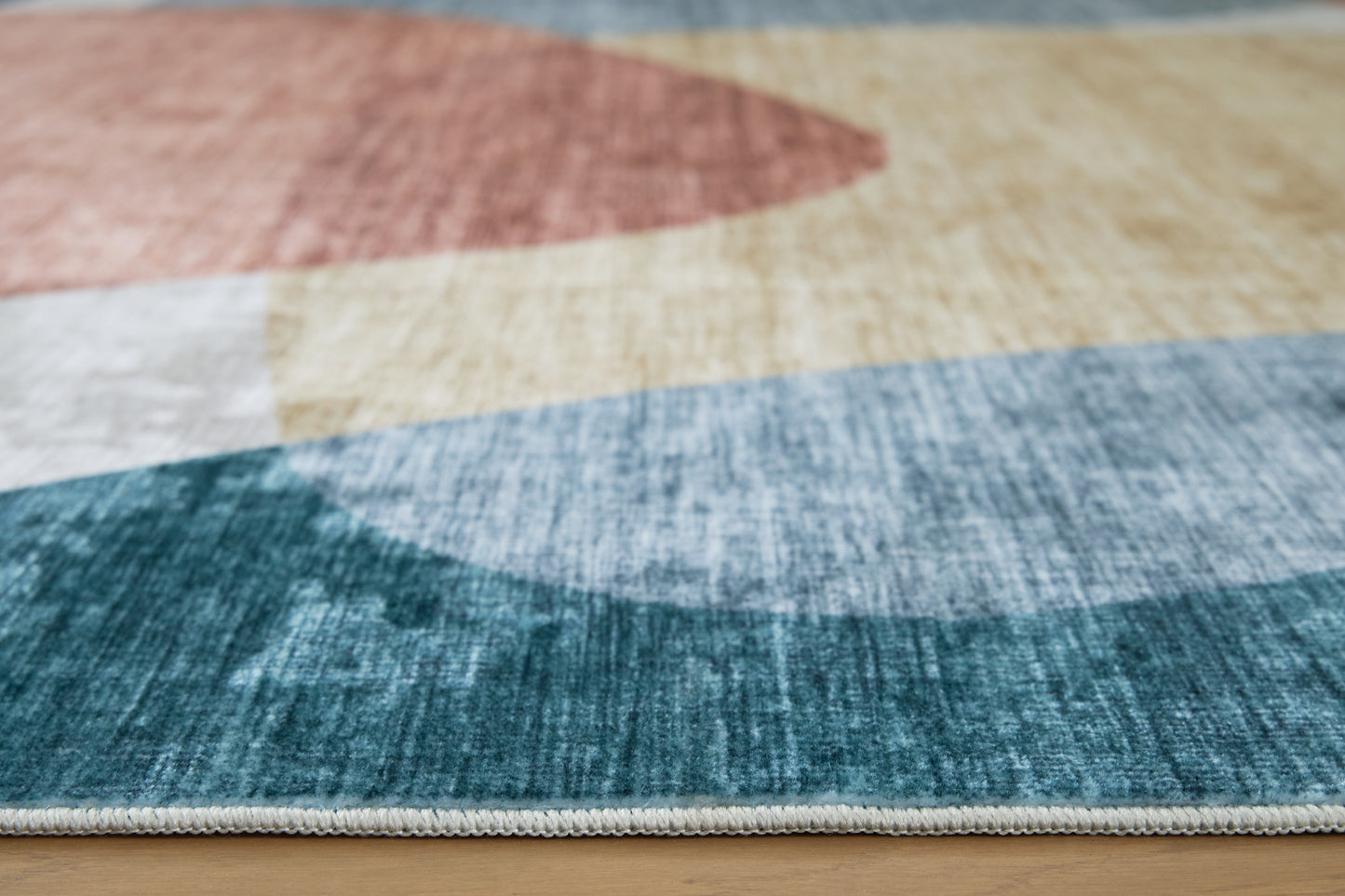 Chanleigh Washable Medium Rug