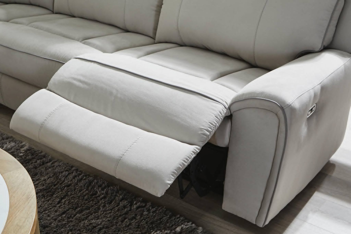 Social Pointe 5-Piece Power Reclining Sectional